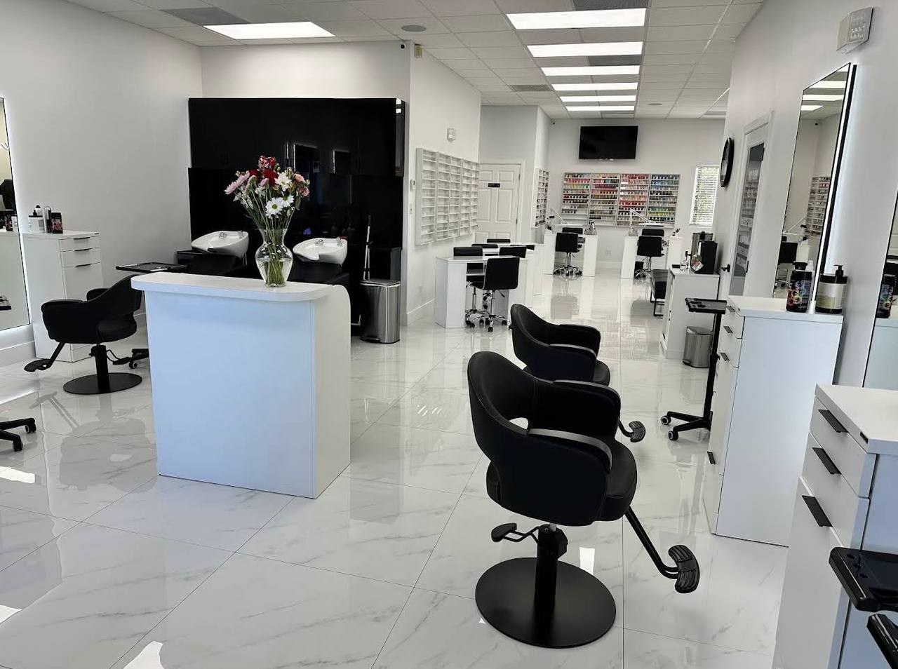 VIVACE Beauty Salon interior
